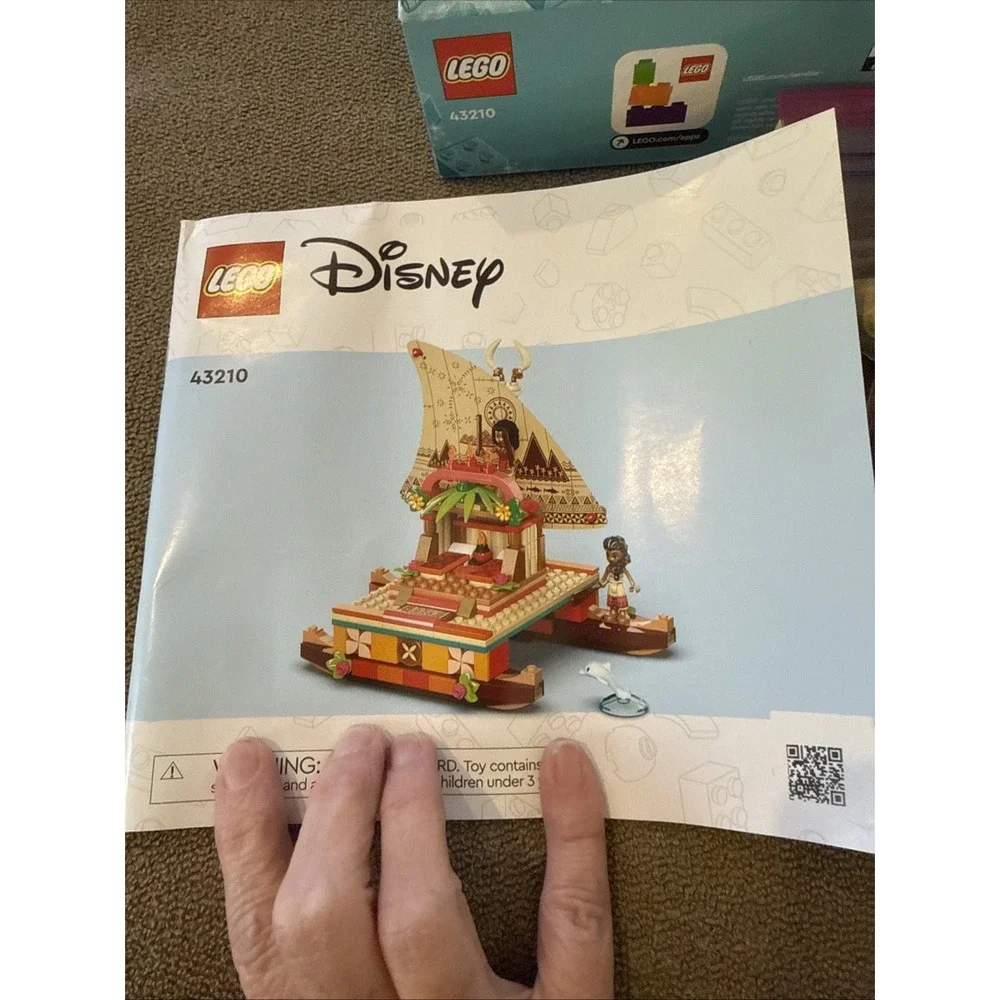100% Complete w/ Manual & Box LEGO Disney Princess Moana Wayfinding Boat 43210